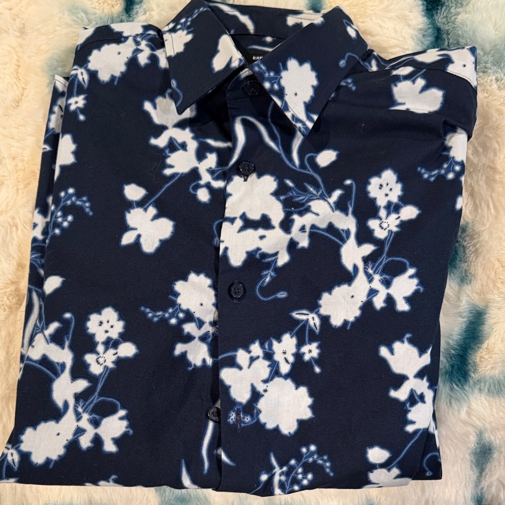 Express Slim 1MX Floral Button-Down – Navy & White – Size Small – NWOT, $135
